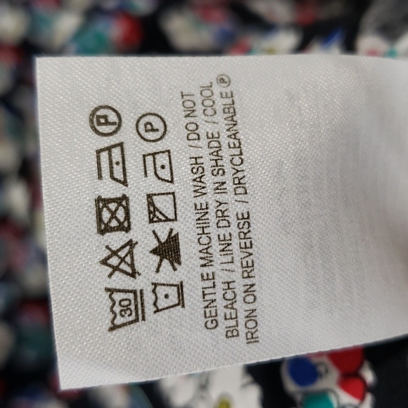 Boden Black Long Sleeve Dress Size 14R Smocked Neck and Sleeve Pockets Floral - Picture 15 of 15